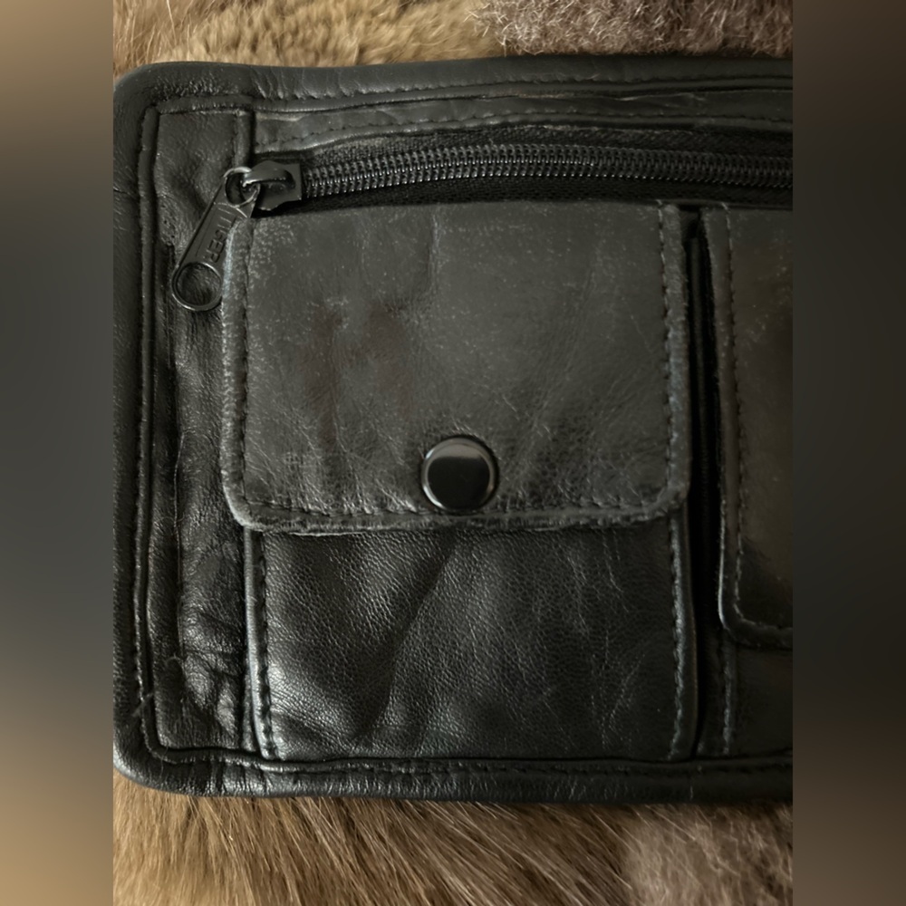 Leather belt wallet/crossbody - Picture 3 of 13